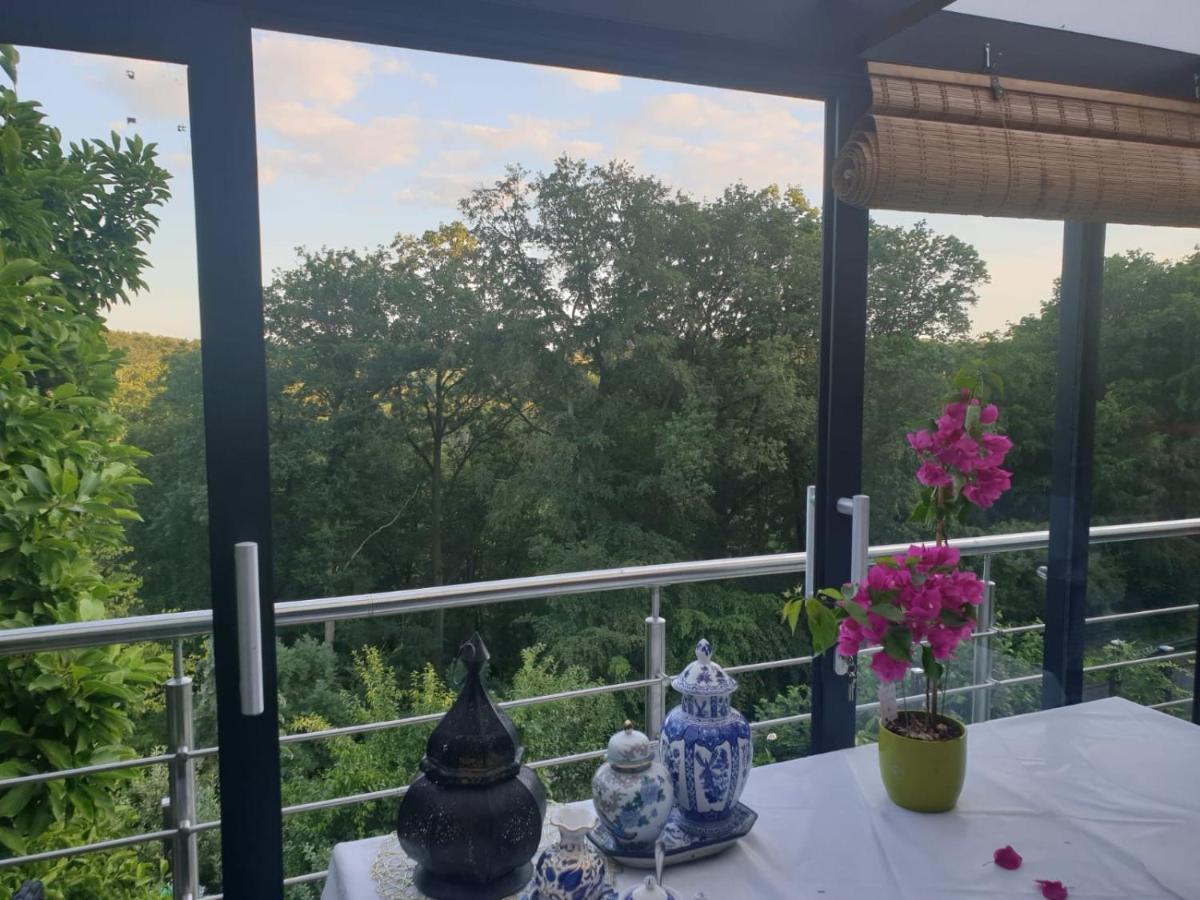Cozy Room With A Beautiful Garden View Baunatal Exterior photo